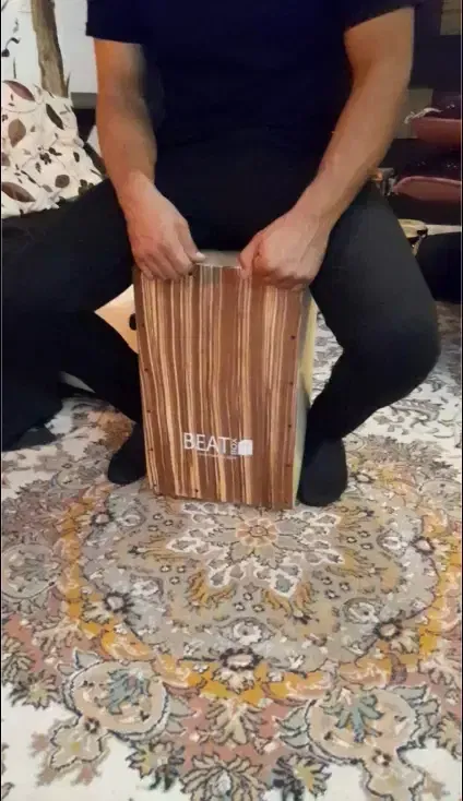 آموزش کاخون.گیتار.داربوکا بصورت خصوصی