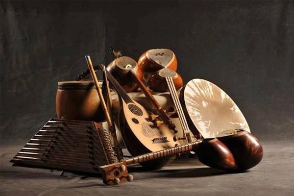 آموزش گیتار پیانو ویلن سنتور تمبک دف ارف هنگدرام