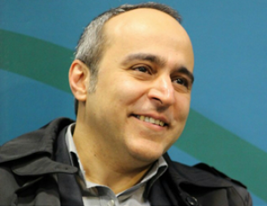 مزدک عبائی
