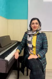 پرستو موسوی نیا