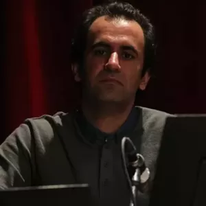 آرش زمانی
