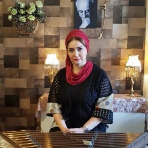 تهمینه حق گو