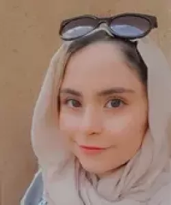 زهرا باقری