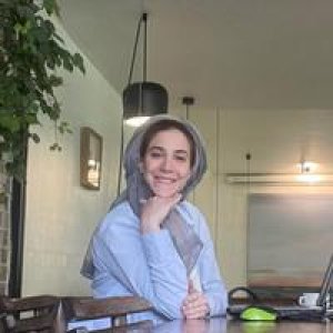 نیلوفر اسماعیل زاده